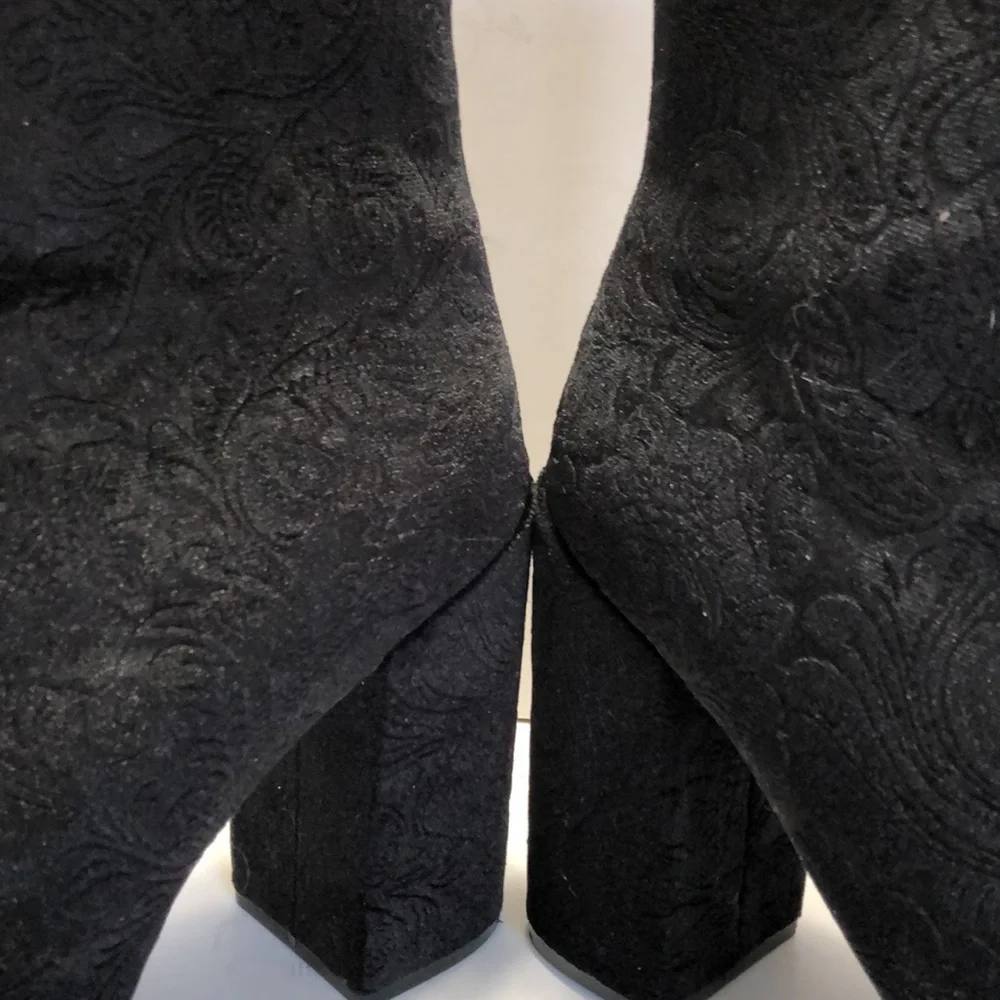 Jessica Simpson Black Velvet Jacquard Block Heel Boots size 10